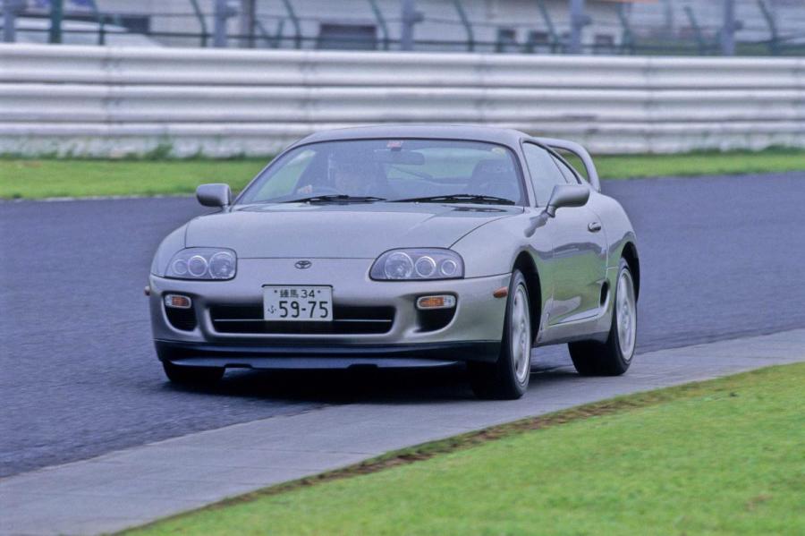  Toyota Supra RZ 1996 года  (фото 19 из 29)